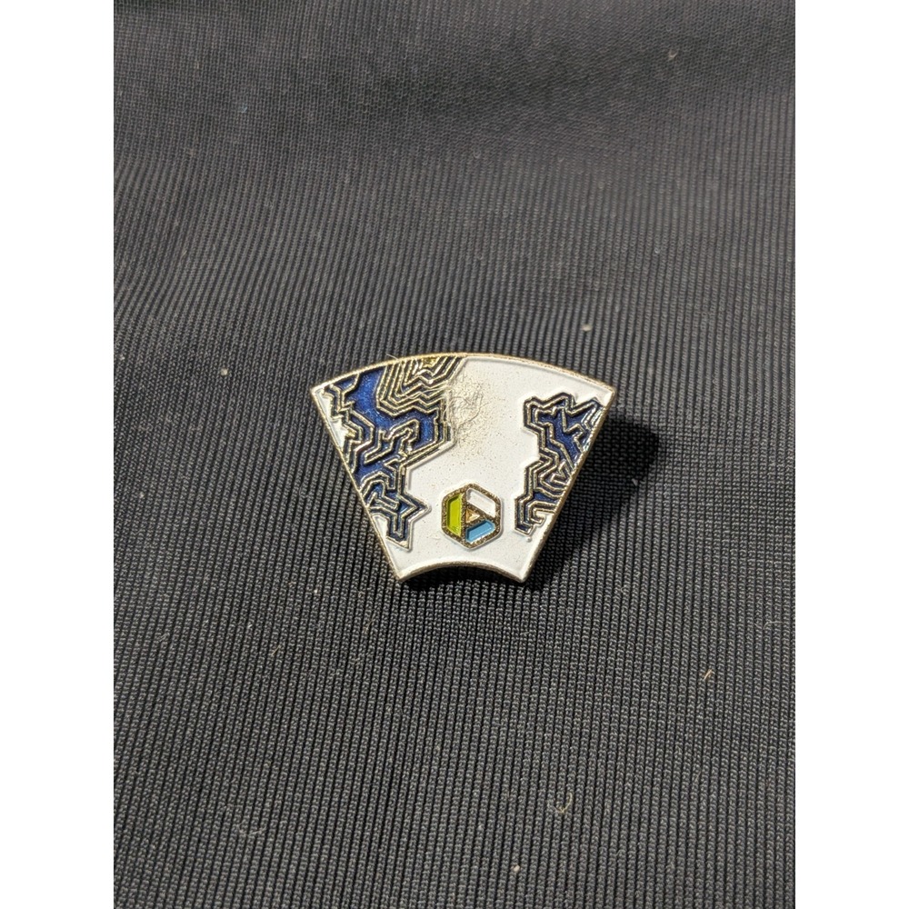 Vintage Tsukuba Expo 85 Midori Pavilion Enamel Lapel Pin‎ Japan World's Fair